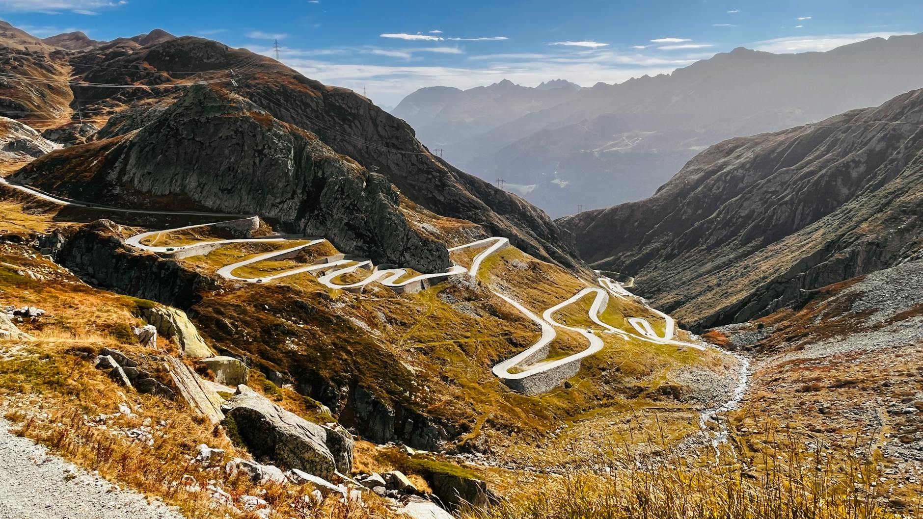 Imagen de un paso clásico suizo durante la realización de una experiencia con Alps Senses